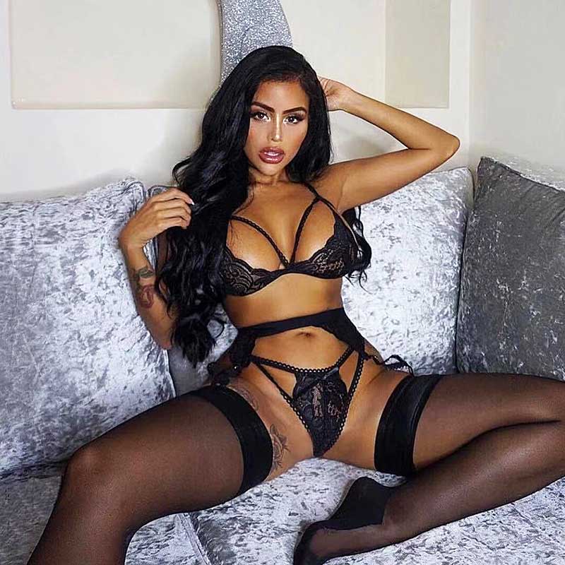 BABYDOLL con liguero seductor con encaje VANE DiiP Secret - DiiP Secret Sex Shop Ecuador