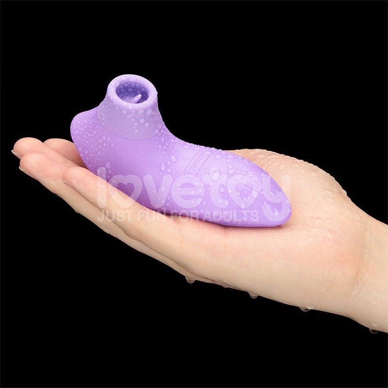 Succionador de Clítoris con Lengüeta Vibrante | Flicker Lovetoy - DiiP Secret Sex Shop Ecuador